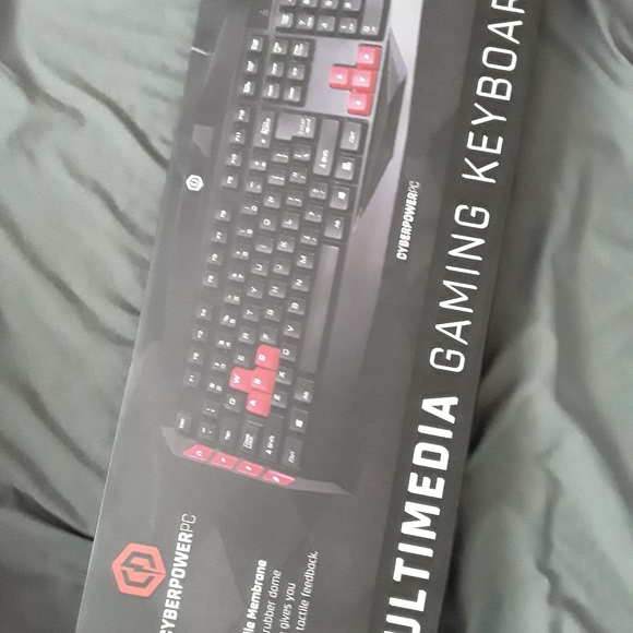 CyberPower keyboard - Picture 2 of 4